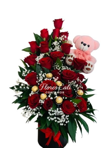Arreglo de Rosas Rojas con Chocolates Ferrero y Peluche 09