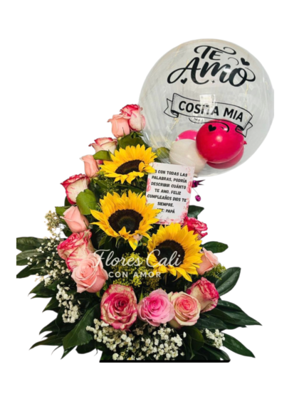 Arreglo floral con girasoles y rosas rosadas 30