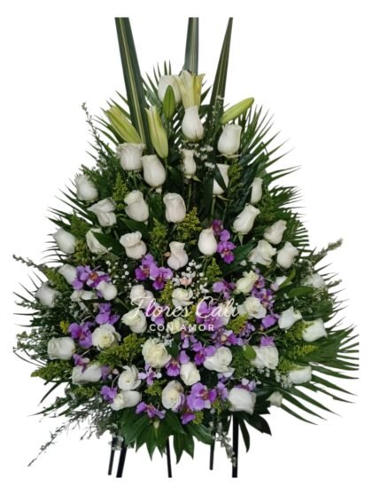 Abanico de Rosas Blancas y Lirios 02
